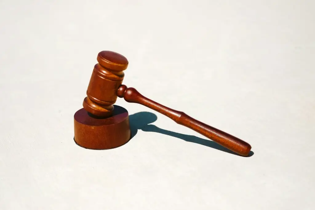 Wooden judge's gavel, representing how mass tort and class action lawsuits move through the courts